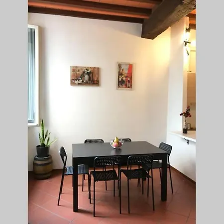 Lägenhet Casa Di Gil Parma